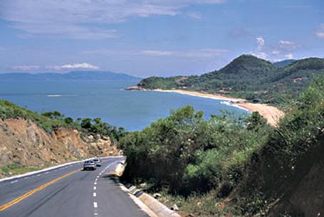 Observe bem as principais rodovias do Brasil, no