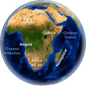 ÁFRICA Observe o mapa do continente africano Veja que a África está cortada pelo Equador (na parte Central) e pelos Trópicos de Câncer e Capricórnio.