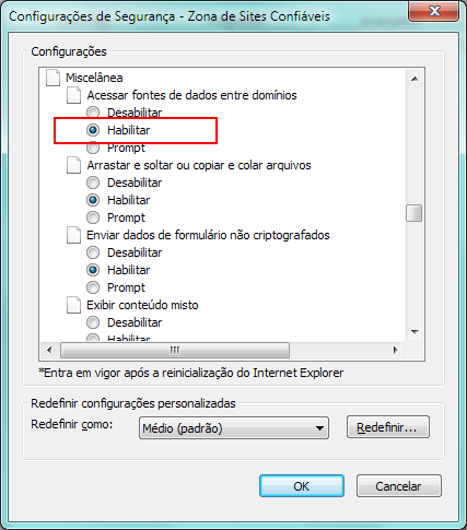 Para personalizar a Zona de Segurança e habilitar o recurso: Nas configurações do Internet Explorer, na Aba Segurança, seleciona a Zona identificada e clique em "Nível