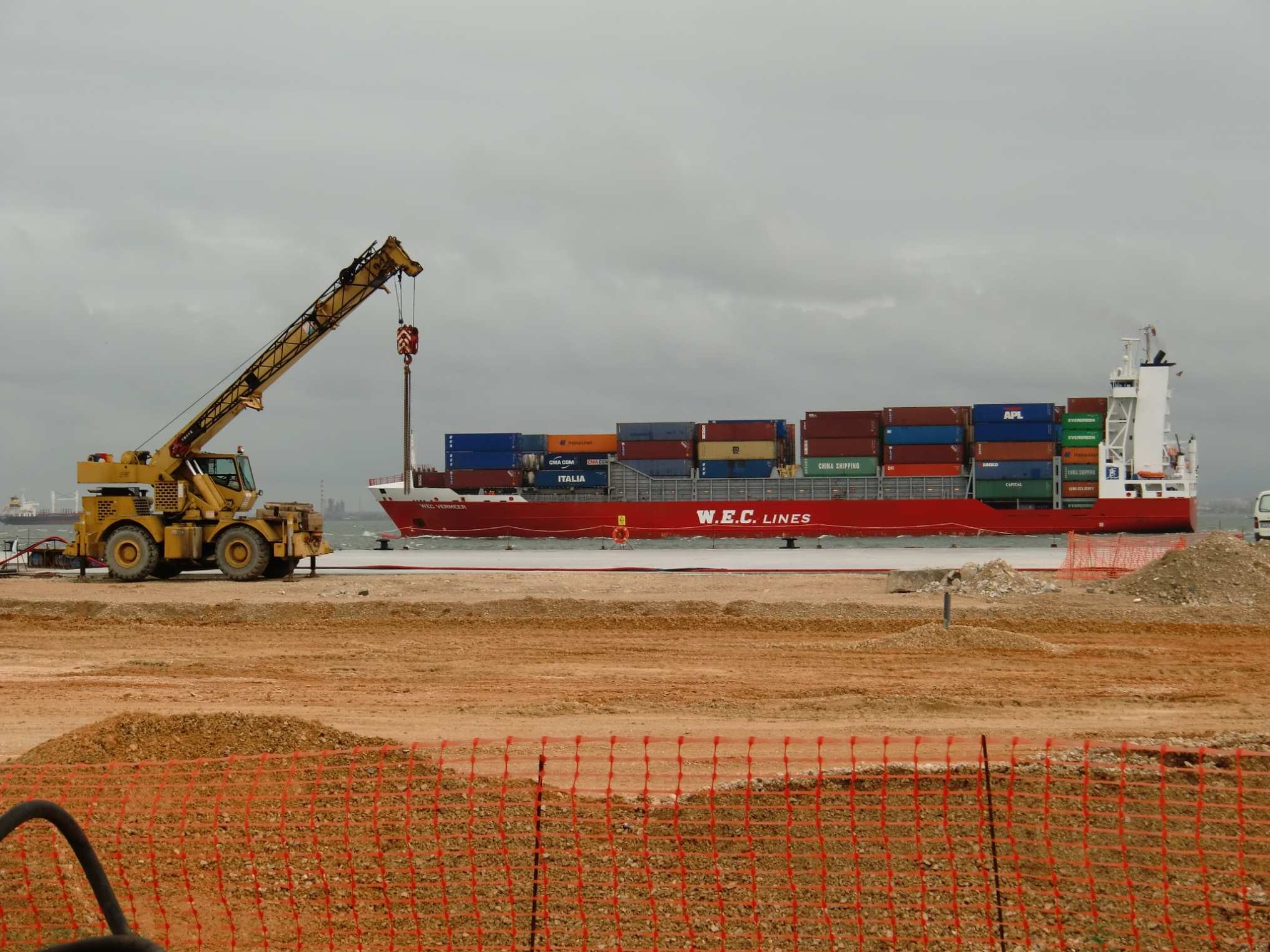 Tensão de dimensionamento de colunas de jet grouting para um aterro com 4,2m de