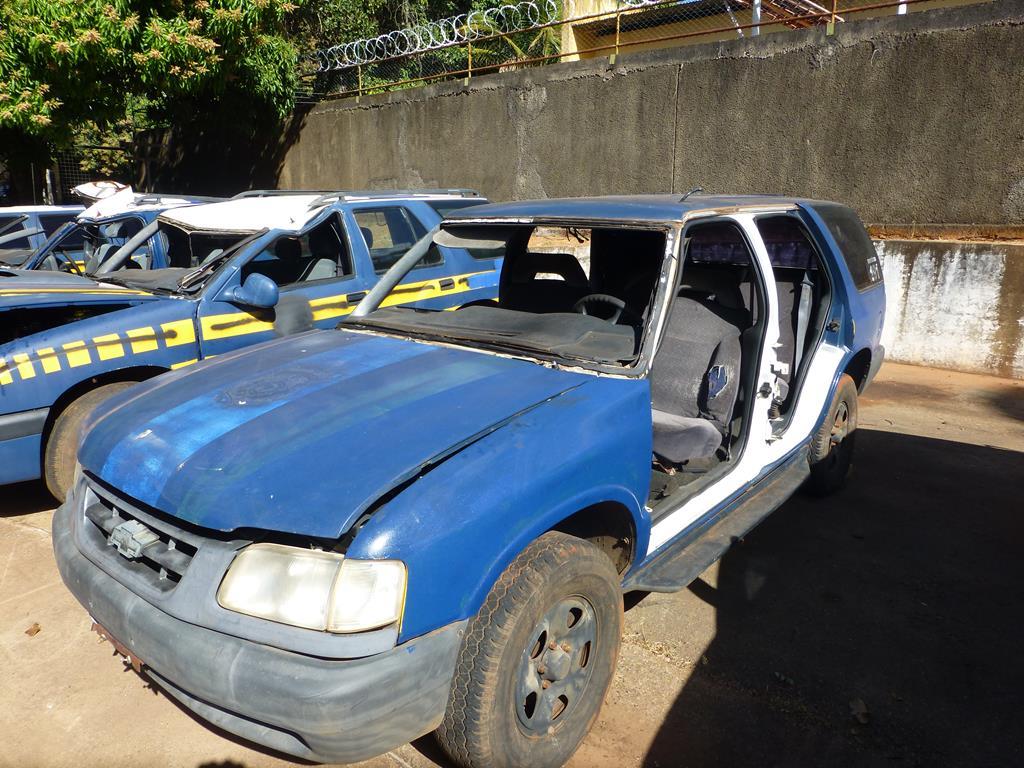 LOTE Nº 05 GM/BLAZER Ano/Modelo 1998/1998 GAS KDK-7324, GO 9BG116ASWWC922292 Valor