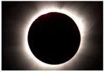Seqüência de imagens de um eclipse