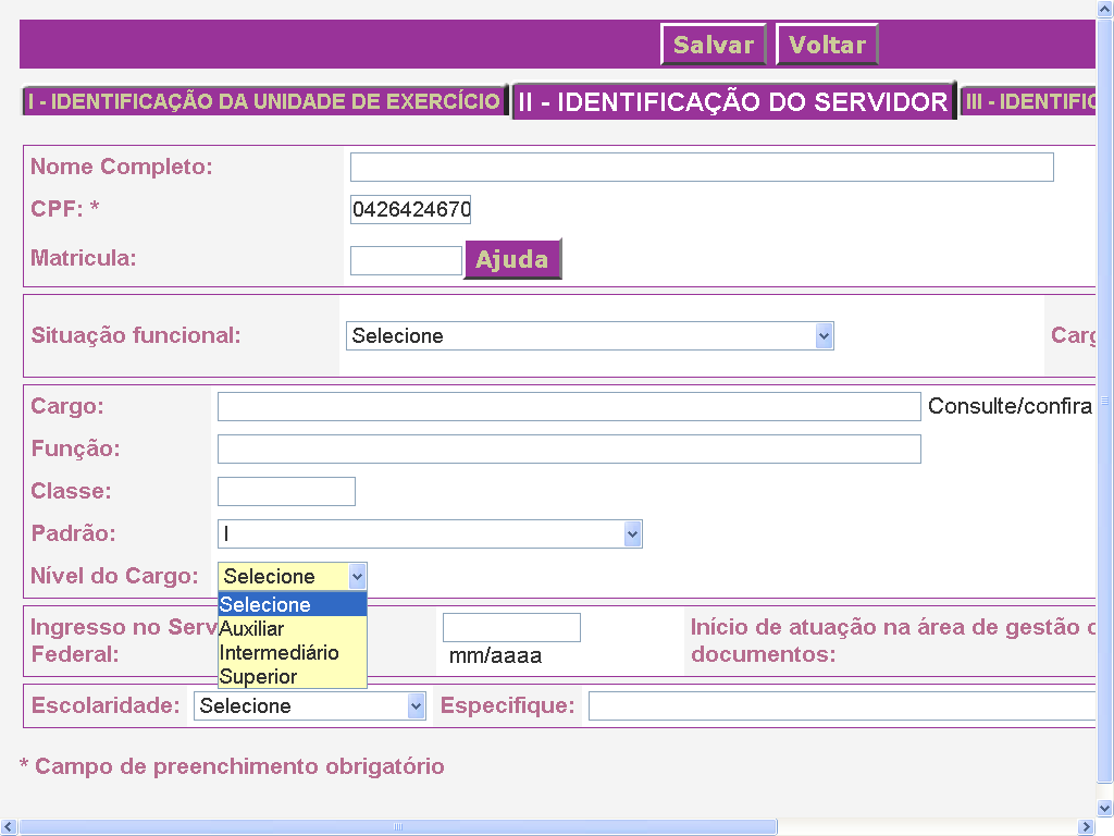 6 Cargo em Comissão: Clique em uma das opções 'Sim' ou 'Não' para indicar se é ou não ocupante de um cargo em comissão. Cargo: Registre o seu cargo conforme consta em seu contracheque.