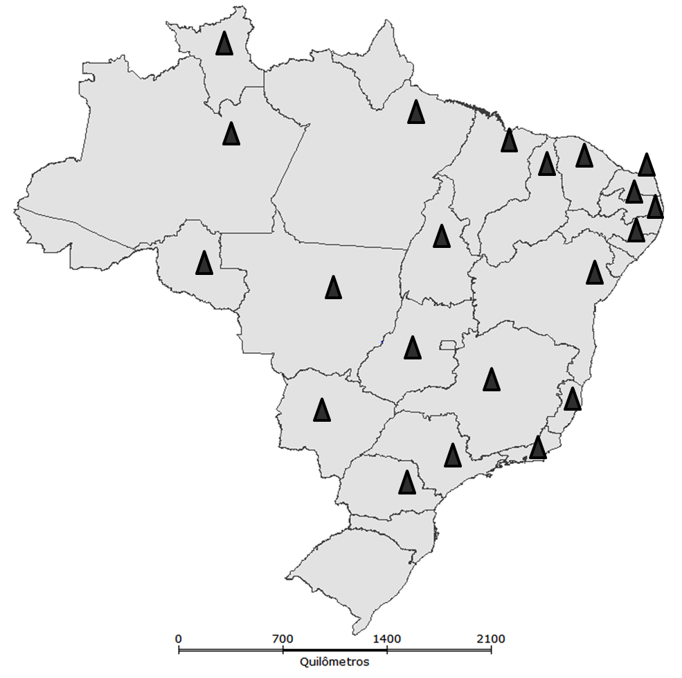 Figura 2 Distribuição dos casos importados e dos casos autóctones de febre de chikungunya, por município e Unidade da Federação de residência, Brasil,