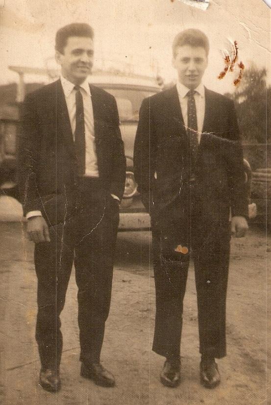 HISTÓRIA DE VIDA DE UM PIONEIRO NOS TRANSPORTES COLETIVOS EM SANTA CRUZ DO SUL: DEOMAR DE OLIVEIRA LOPES Fundador da Empresa Oliveira, hoje denominada TC Catedral.