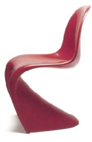 Em 1961 o italiano Vico Magistretti desenha a cadeira Selene, produzida pela empresa italiana Artemide no ano de 1969.