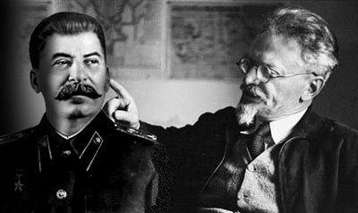 PERÍODO PÓS-REVOLUÇÃO RUSSA Morte de Lênin: disputa entre Josef Stalin (violência) e Leon Trotski (filosofia).