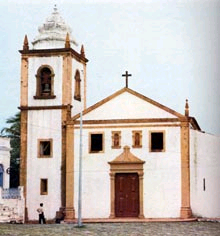 A igreja católica era responsável pelas manifestações artísticas permitidas.