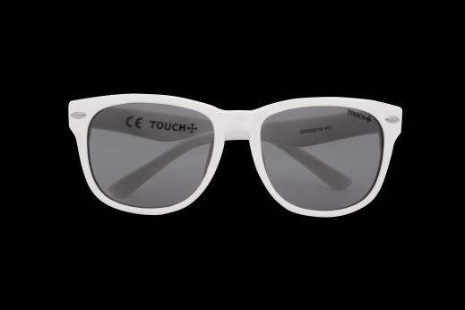 Formato dos óculos Retrô A tendência retrô já aparecia em objetos e roupas e agora