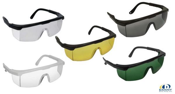 I - Óculos de proteção Os óculos são medidas de segurança que protegem os olhos contra: Impactos de