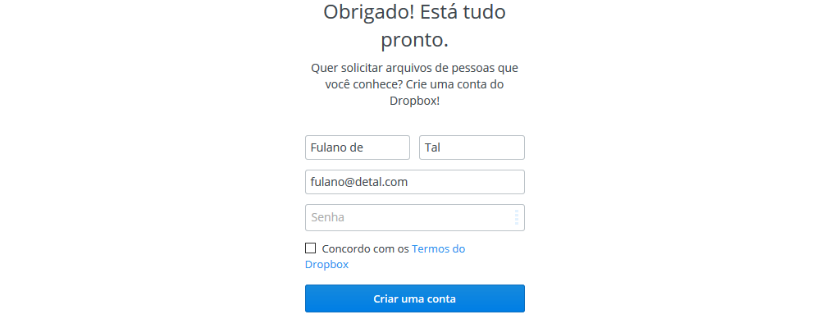 1.3. Na página seguinte do Dropbox, insira seu nome, sobrenome e e-mail. Caso necessário, utilize + Adicionar outro arquivo e repita o passo anterior para o segundo arquivo.