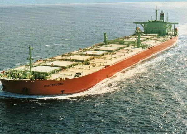 Navios Ore-Bulk-Oil Navios próprios para o transporte