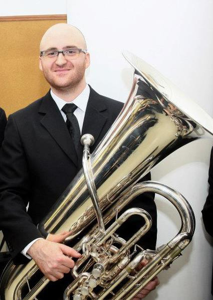 MUSICA DE ENTRADA JURADO: RENÃ COVOLAN Licenciado em Música pelo Centro Universitário Metodista do Sul IPA.