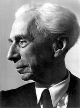 SOBRE FILOSOFIA DEFINIÇÃO TRADICIONAL (segundo a perspectiva ocidental) TEOLOGIA CIÊNCIA certezas dúvidas Bertrand Russell (1872-1970) utiliza seus temas FILOSOFIA esforço indagativo utiliza seus