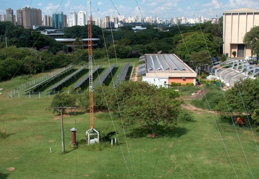 70 Figura 16: Campo de prova para ensaios em sistemas fotovoltaicos foto 2.