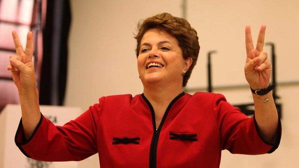 Cenário Político 8 As pesquisas eleitorais seguem apontam para vitória da presidente Dilma em primeiro turno.