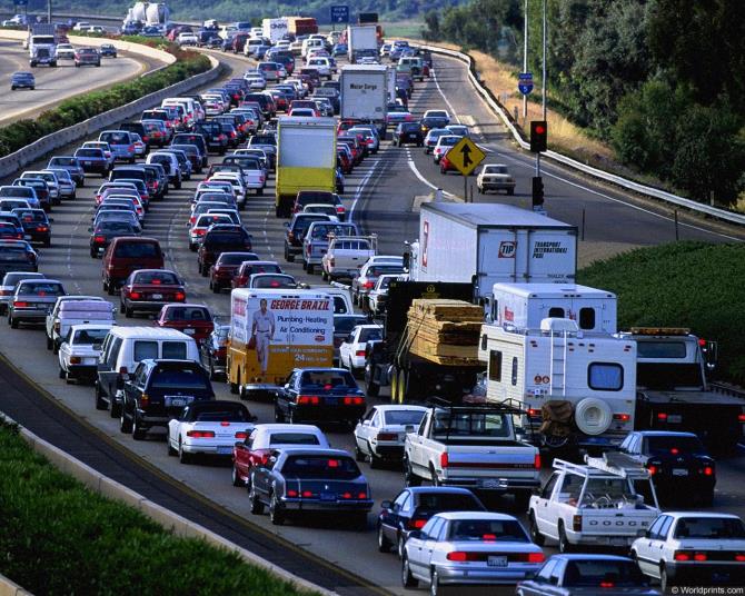 Evacuação Deslocação urgente e temporária de pessoas da área afectada, de forma a evitar o aparecimento de efeitos determinísticos graves.