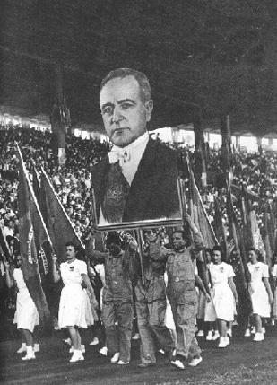 1939 Criação do DIP O Populismo de Vargas sustentava-se através da propaganda, dos festejos oficiais do Dia do Trabalho e um forte esquema de censura aos meios