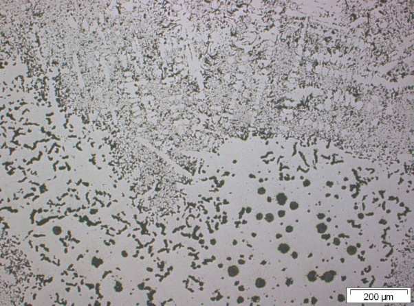 114 Grafita degenerada Grafita lamelar (a) Região clara (b) Região escura FIGURA 5.12 - Variação microestrutural das amostras do ensaio de fadiga.