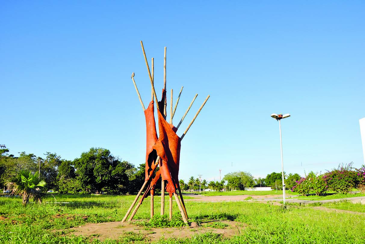 Projeto Terra Segunda escultura da UEFS 2013
