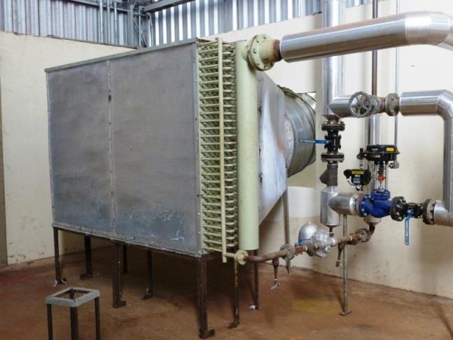 Trocador de calor utilizado para secagem (Fonte: Cotimes do Brasil, 2013) Trocadores de calor (radiadores) utilizando vapor de caldeira não atendem as exigências de automação e rapidez de resposta