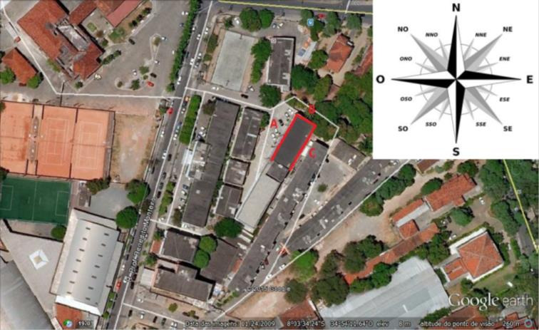 Figura 3 Localização do Bloco I da POLI-UPE e da fachada estudada do Condomínio Edifício Internacional Fonte: https://maps.google.com.