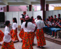 SOLIDARIEDADE 5 unem pela Cam pa nha da So li da ri e da de ar re ca da das no pri mei ro dia da Cam pa nha se em um grande movimento em Betim a a r o, r s á e e ma ção para a so li da ri e da de co