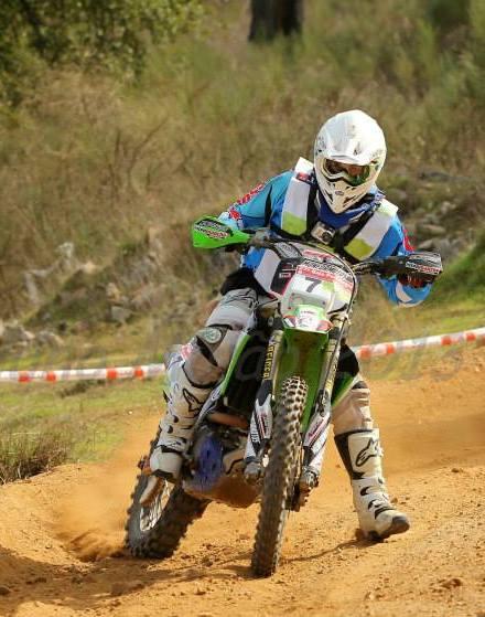 Investimento(por piloto) Inscriçoes provas - Campeonato Nacional - 2150 - Baja Aragon 1000 Custos Preparação e Manutenção moto provas - Campeonato Nacional 3500 - Baja Aragon 650 Custos das