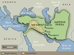 Os persas formaram o maior império do Oriente Antigo, unificando vários povos do Crescente Fértil, suas fronteiras se estendiam do Mar Mediterrâneo até o Oceano Índico.