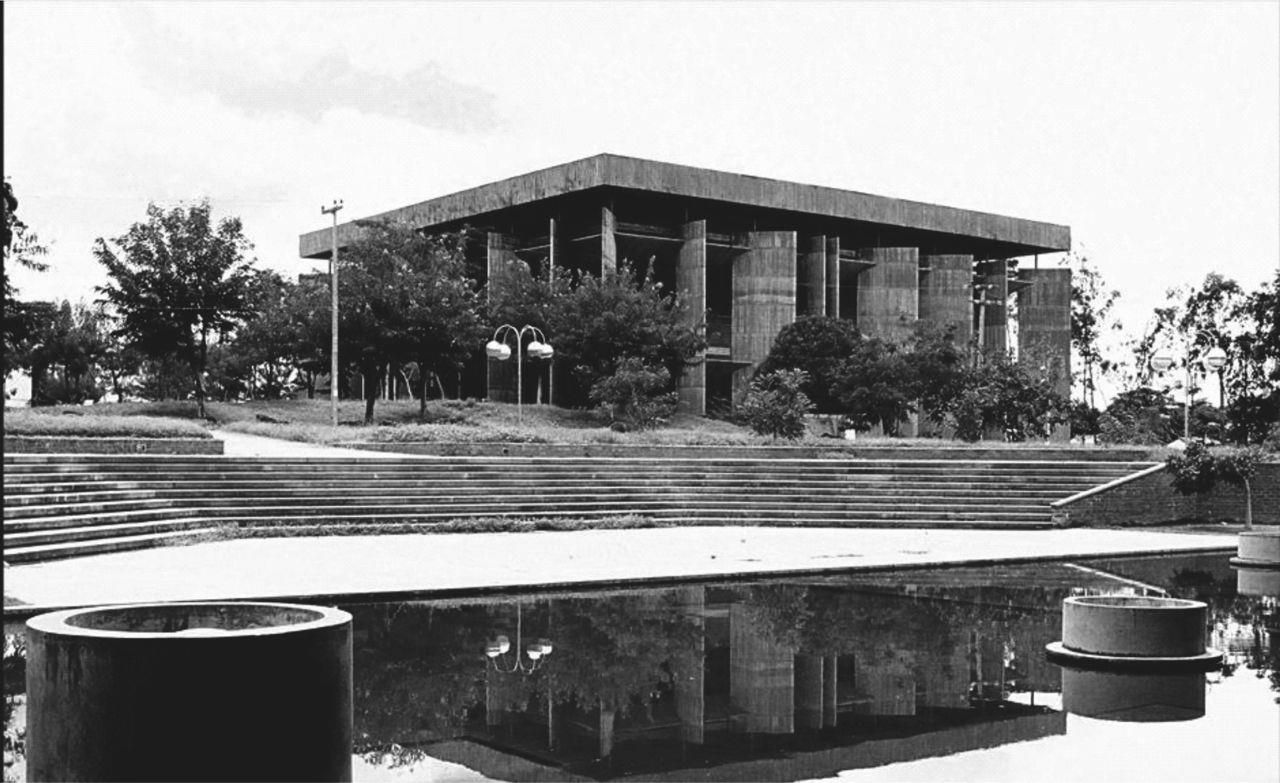 Tribunal de Justiça do Piauí Arquitetos Acácio Gil Borsoi Localização R. Gov.