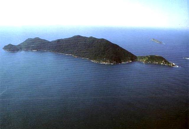 1990 (12/03) Reserva Biológica Marinha do Arvoredo (Rebi). Constituída pelas ilhas de Galés, Arvoredo e Deserta e Calhau de São Pedro.