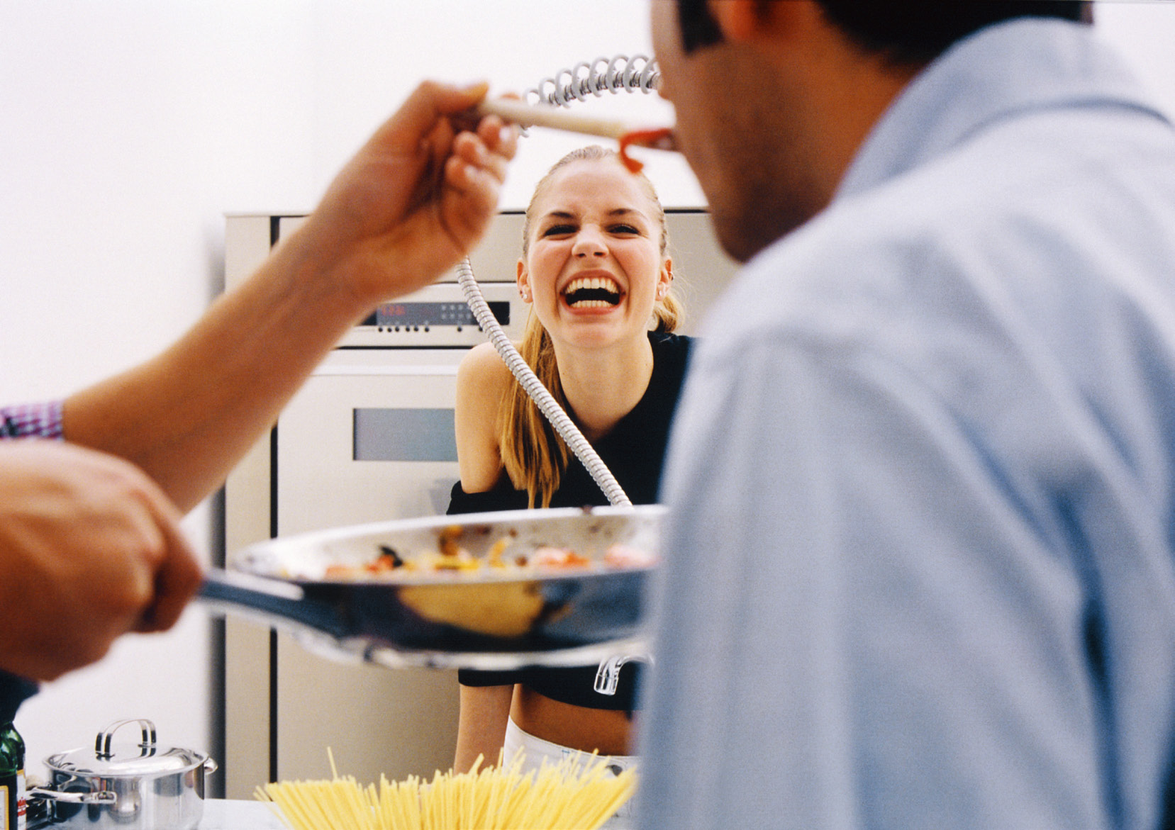 ÍNDICE Linha Gourmet 6-9 Linha Platinium 10-13 Linha Classic 14-21 Fogareiros 22-23 Lar vem do latim lare É o lugar onde se acende o fogo, a lareira, como sugerindo que a família e a cozinha tiveram