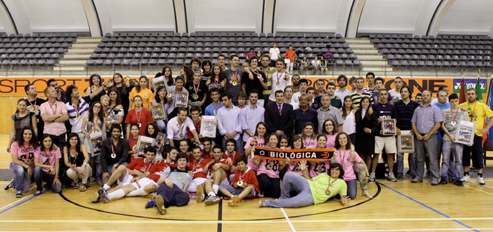 Troféu Reitor 2011 - Vencedores Voleibol de Praia Engenharia Biológica Ana Rodrigues Leon Kluskens Luís Melo Pedro Silva Pedro Ferreira Sanna Sillankorva Melhor Jogador Pedro Silva (Engenharia