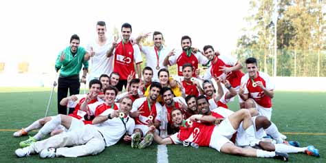 Campeões Nacionais Universitários 2013/2014 Futebol 11 Masculino Miguel Ribeiro Ricardo Silva Duarte Oliveira Hilário Silva Tiago Leite Joaquim Peixoto Tiago Gomes Jorge Costa Luís Pinto Geovani