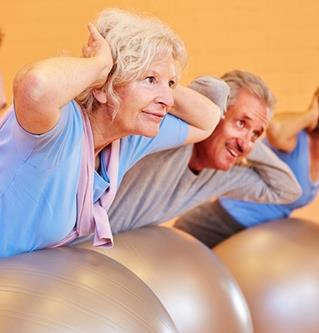Exercício Combinado Exercícios de Flexibilidade Melhorar a mobilidade torácica Melhorar a postura