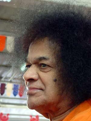 Eu não sou Sathya Sai Baba. Este é um nome pelo qual vocês me identificam agora.