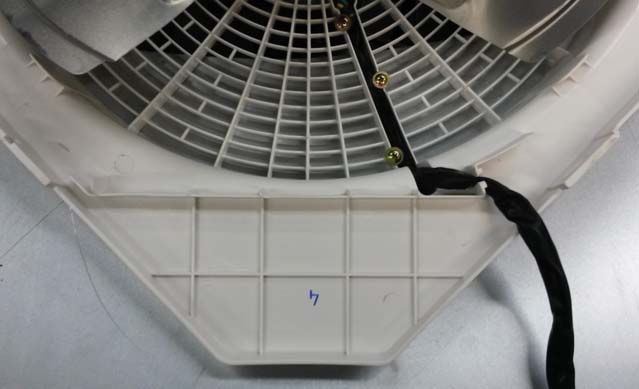 Procedimento na Unidade Condensadora 38C - Conectar Termostato Descongelante (TD) 1.