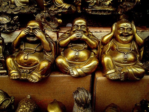 Origem (antes de Cristo) O budismo tem a doutrina do corpo triplo, ou Trikaya.