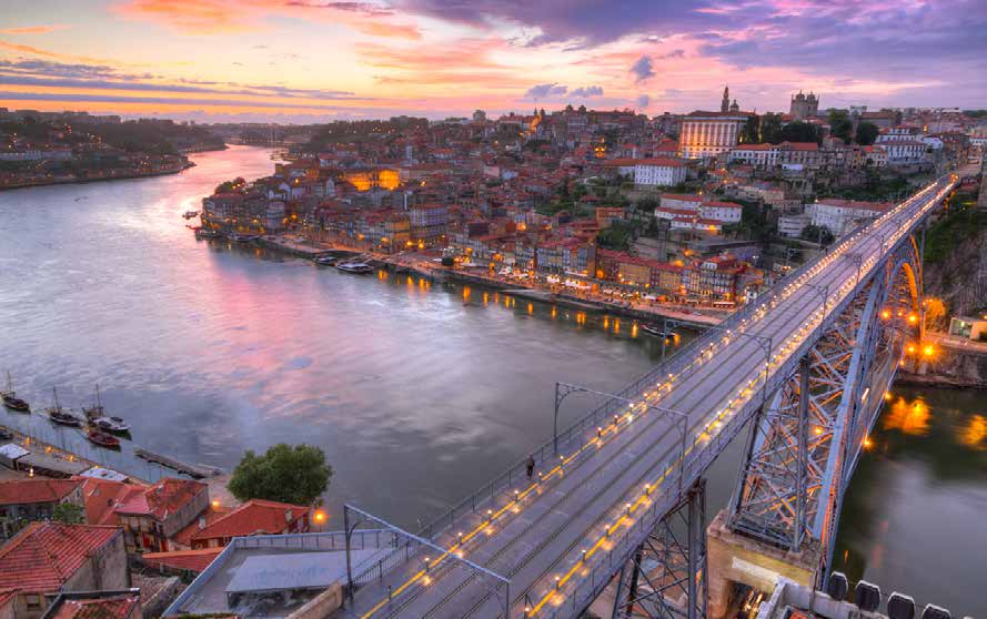 Do Porto nasceu o nome de Portugal. É umas das cidades portuguesas mais antigas, conhecida também como Cidade Invicta por jamais ter sido vencida em batalha por forças invasoras.