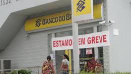 Greve cresce, fecha 11.