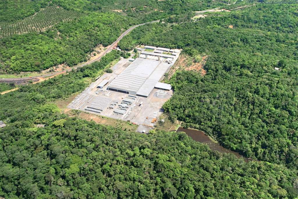 Gestão com Foco no Meio Ambiente Área monitorada Projeto Terra Mirim A Eternit firmou parceria com a ONG Terra Mirim para promover a captação de jovens da cidade de Simões Filho e região para atuarem