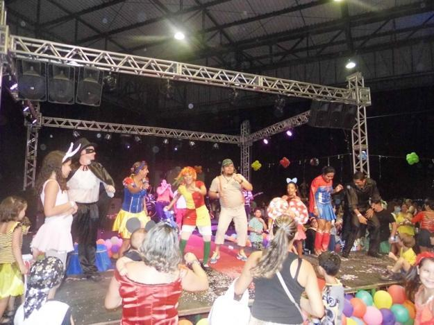 O Baile de Carnaval Infantil do Sesc irá acontecer no dia 05 de fevereiro (sexta-feira), das 18h às 23h, no Balneário do Sesc, localizado na Av. Constantinopla, Bairro Planalto.