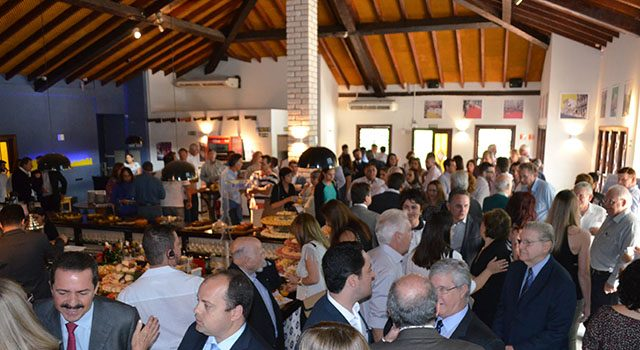 O restaurante Vila de Sao Paulo foi o local escolhido para a presentação do Boulevard Business Hotel Cerca de 120 convidados estiveram