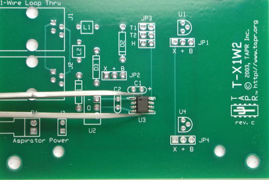 Montagem Manual de SMD s Utilize uma pinça Use solda fina ( <0.