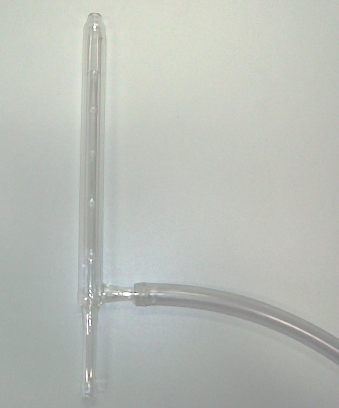 78 Figura 23 - Indicador de vazão de destilado 10 a 15 frascos de vidro de 10, 15 ou 20 ml com rolha de borracha; Balança semi-analítica, marca Bel, divisão de 0,01g; Mangueiras de silicone;
