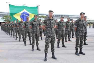 Almoço dos Adidos no 1º RCG No dia 23 de maio de 2015, o 1º Regimento de Cavalaria de Guardas Dragões da Independência sediou o almoço de confraternização da Associação dos Adidos Militares no Brasil.