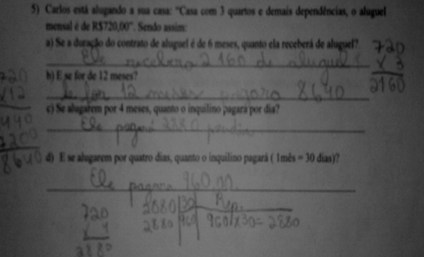 53 Figura 20 Fotografia das respostas do problema de multiplicação No segundo problema, apenas 17,5% dos alunos conseguiram acertar todos os itens Foram duas fontes de erros, interpretação e cálculo