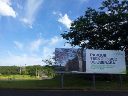 Avenida Principal Acesso Parque Tecnológico Sentido