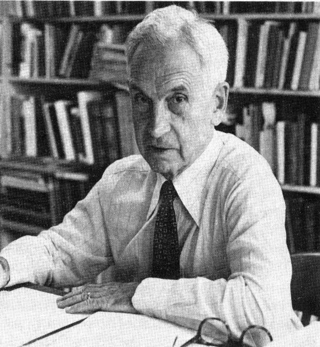 História e Filosofia da Ciência ERNST MAYR Biólogo evolucionista. 1904 Nasceu na Alemanha. 2005 Morreu nos EUA, com 100 anos de idade. Professor em Harvard University.