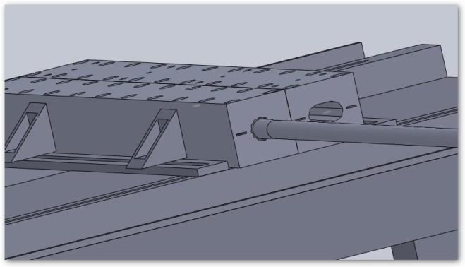 Atendendo à necessidade de colocar a fieira devidamente centrada, foi inicialmente sugerida a hipótese de se integrar um sistema mecânico equivalente ao existente nas impressoras para centrar a